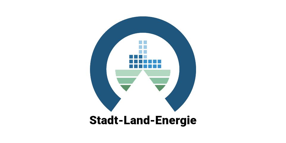 Das Bild zeigt das Logo des Projekts Stadt-Land-Energie, ein unten geöffneten Kreis und in der Mitte ein Symbold für Stadt und Land